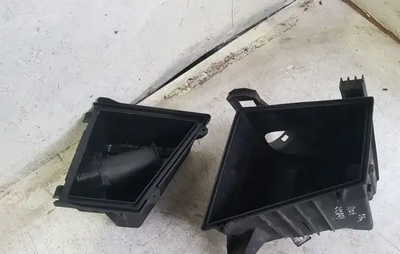 Seat Ibiza III (6L) Air filter box 300420071122
