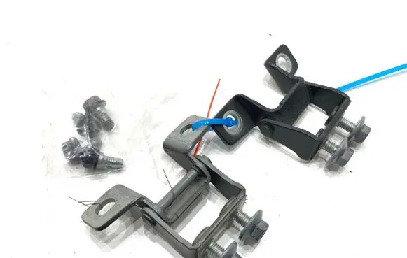 KIA Xceed Tailgate/trunk/boot hinge 