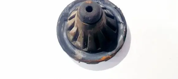 Infiniti QX50 (J50) Front coil spring rubber mount 