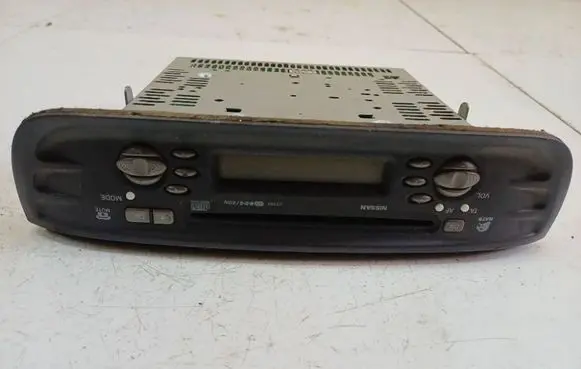 Nissan Almera Tino Radio/CD/DVD/GPS head unit 28185BU007
