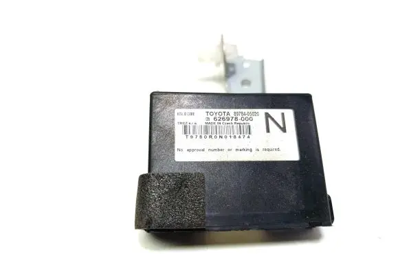 Toyota Avensis T270 Immobilizer control unit/module 8978405020