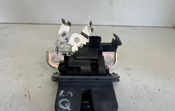 Audi Q5 SQ5 8R Tailgate/trunk/boot lock/catch/latch 8R0827505
