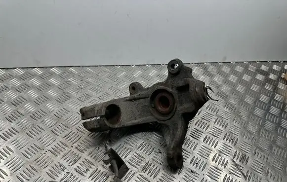 Ford Mondeo MK IV Front wheel hub