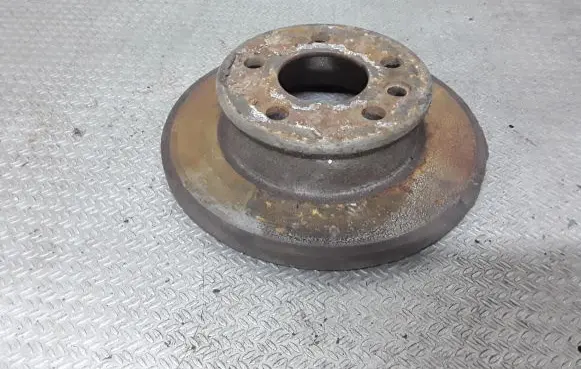 Volkswagen Transporter - Caravelle T4 Front brake disc