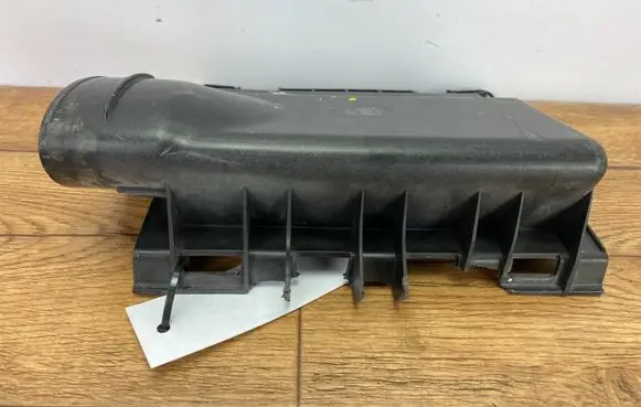 Chevrolet Corvette C6 Air filter cleaner box bracket assembly 25340518.pinya