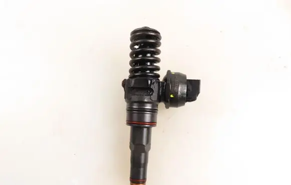 Fuel injector