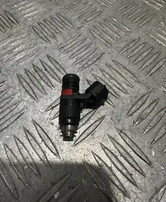 Seat Ibiza IV (6J,6P) Fuel injector 03E9060310