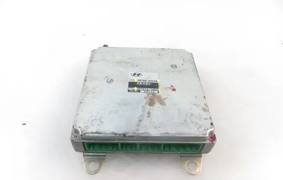 Hyundai H-100 Engine control unit/module 4079131680 3910042240