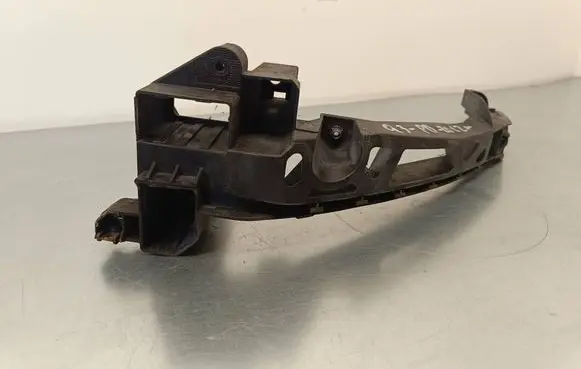 Audi Q3 8U Headlight/headlamp mounting bracket 8U0805608A