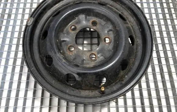 Daewoo Lublin R16 steel rim 