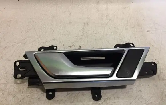 Audi A6 S6 C6 4F Front door interior handle 4F0839019F