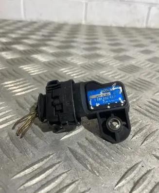 Opel Signum Air pressure sensor 0281002437