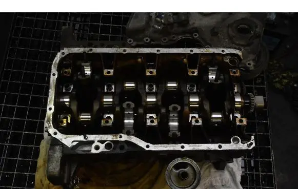 Suzuki SX4 Engine block 