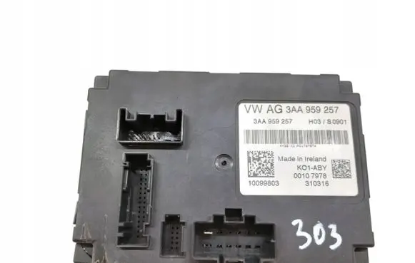 Volkswagen Touran III Other control units/modules 3AA959257