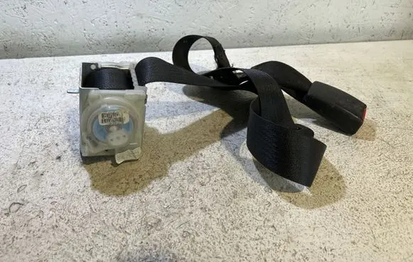 Dodge Challenger Rear seatbelt 2440226