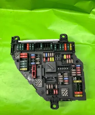 BMW 5 F10 F11 Fuse module 9264923 04331743 220313