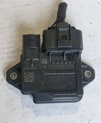 Mercedes-Benz C W205 Glow plug pre-heat relay A6549001300 0081006799 00831