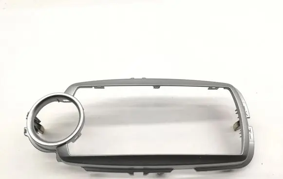Radio/GPS head unit trim