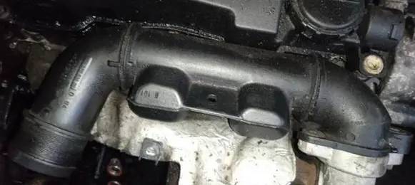 Ford C-MAX I Intercooler hose/pipe 9657083680