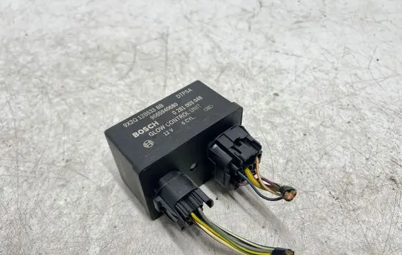Land Rover Range Rover Sport L320 Glow plug pre-heat relay 9X2Q12B533BB