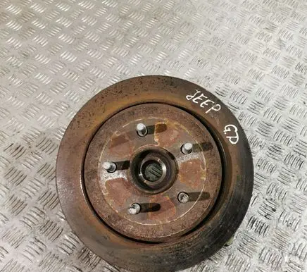 Jeep Grand Cherokee Rear wheel hub