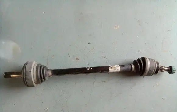 Mercedes-Benz Vito Viano W447 Rear driveshaft A4473509100