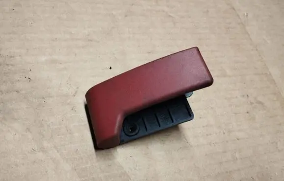 Chrysler Crossfire Engine bonnet (hood) release handle