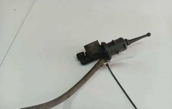 Skoda Octavia Mk2 (1Z) Clutch master cylinder 1K0721388K