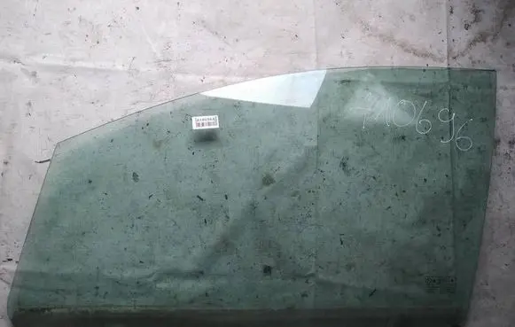 Ford Focus C-MAX Front door window glass four-door as2