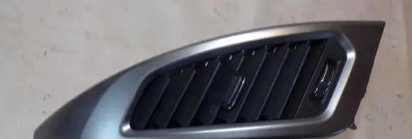 SsangYong Korando Dash center air vent grill