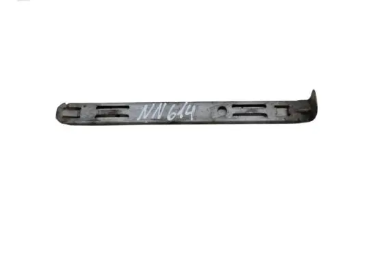 Volvo XC90 Headlight/headlamp mounting bracket 8637182