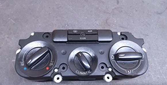 Volkswagen Golf V Climate control unit 1K0820047DP 5HB00871950