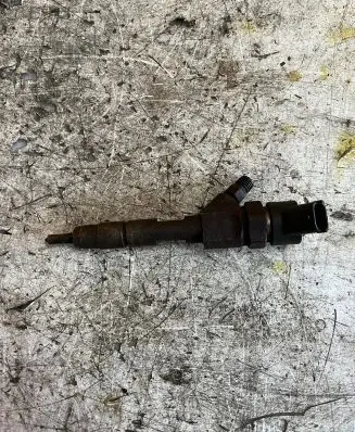 Opel Zafira B Fuel injector 0445110243
