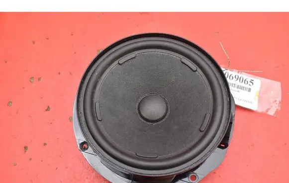 Volkswagen Golf Sportsvan Subwoofer speaker 5G0035453J
