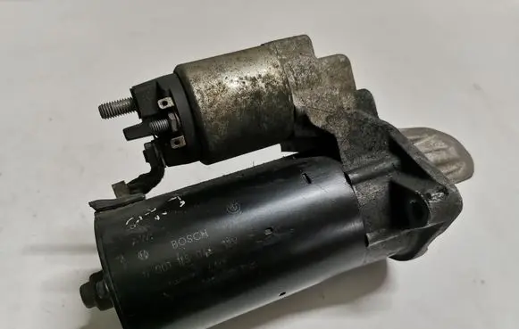 BMW X5 E70 Starter motor 0001115046
