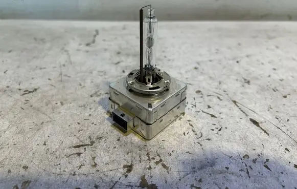 Skoda Octavia Mk2 (1Z) Xenon bulb D1S35W 004224 9285148294