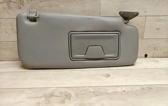 Mitsubishi Outlander Sun visor 