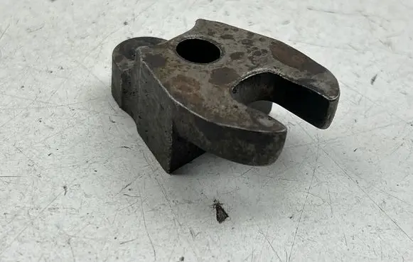 Ford Focus Fuel Injector clamp holder 