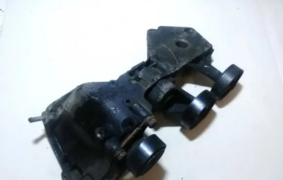 Mercedes-Benz A W168 Engine mounting bracket 6682020540