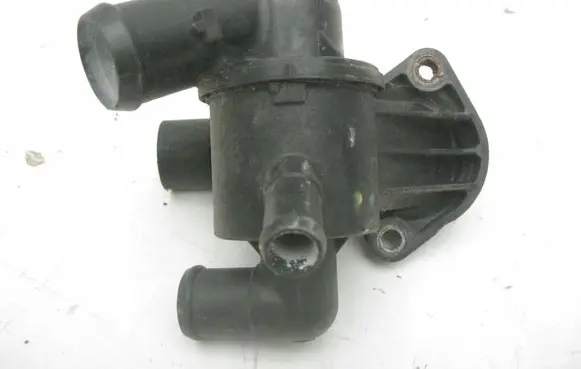 Volkswagen PASSAT B6 Thermostat/thermostat housing 03L121111M