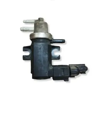 Volkswagen Golf IV Windscreen/windshield washer pump 1J0973722 15D0