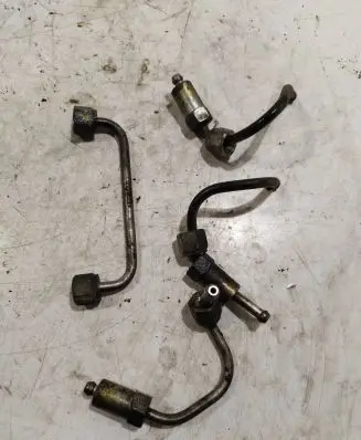 Opel Astra H Fuel injector supply line/pipe 