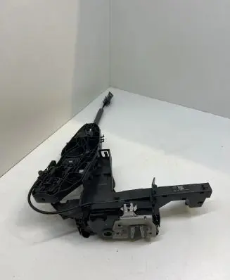 Ford Fiesta Front door lock H1BBA219A64DM 16219C 40644182