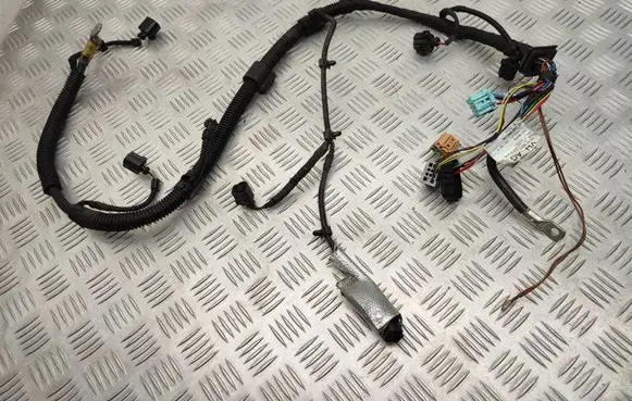 Volkswagen Transporter - Caravelle T5 Wires (starter motor) 7E0971072ML
