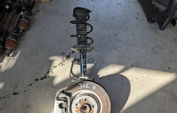 Nissan Qashqai J12 Front suspension assembly kit set 