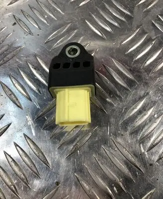 Toyota RAV 4 (XA40) Airbag deployment crash/impact sensor 8983112030