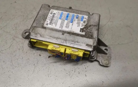 Honda CR-V Airbag control unit/module 77960SKNE012M1