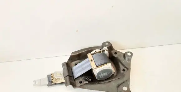 Toyota RAV 4 (XA20) Middle seatbelt (rear) 7D5010 477143