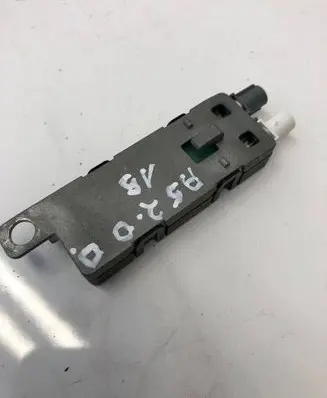 Audi A5 Sportback 8TA Antenna control unit 8T8035225C 9202020511