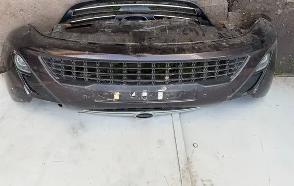 Opel Zafira C Front bumper